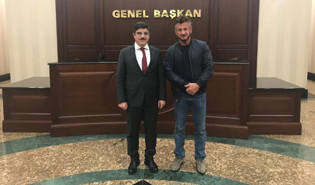 Sean Penn'den AK Parti'ye ziyaret!
