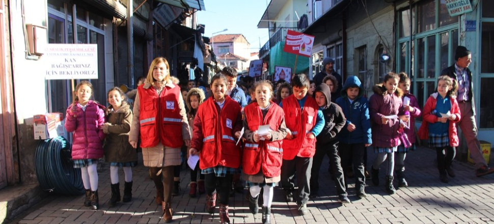 ‘Manisa sana kanım feda’ projesine Kula’dan destek