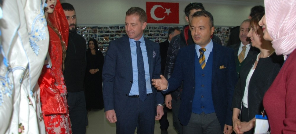 Yüksekovalı kadınlardan yılsonu sergisi