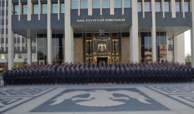 87 havacıya FETÖ gözaltısı!
