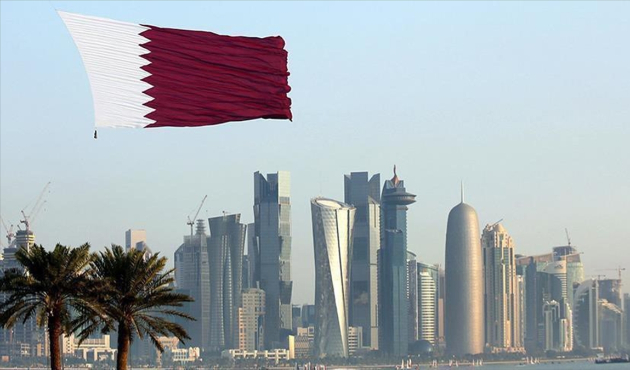Katar, Suudi Arabistan'a bakan gönderiyor!