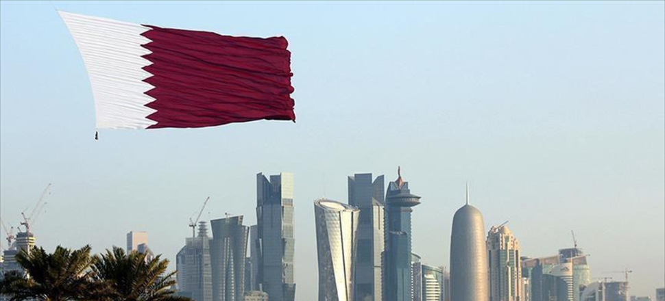 Katar, Suudi Arabistan'a bakan gönderiyor!