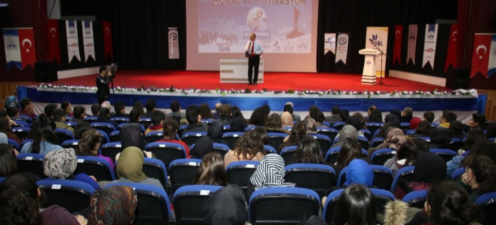 Öğrencilere ‘Başarıda Moral ve Motivasyon’ konferansı