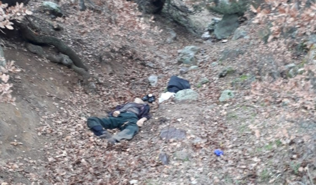 Yaşlı adam ölü bulundu