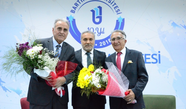 İş insanları tecrübelerini öğrencilerle paylaştı