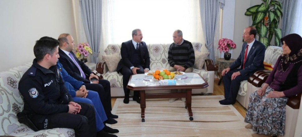 Şaphane’de şehit ailesine ziyaret