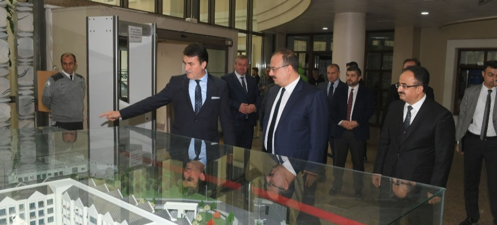 Vali Canbolat’tan Başkan Dündar’a iâde-i ziyaret