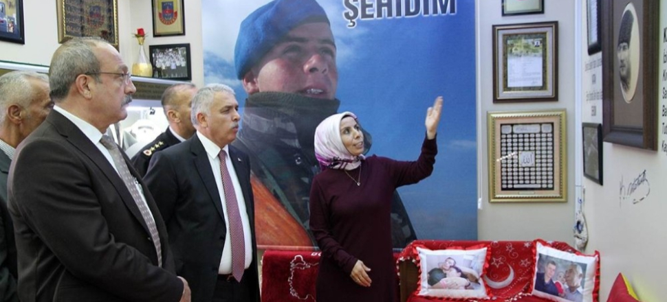 Vali Yıldırım şehit ailelerini yalnız bırakmıyor