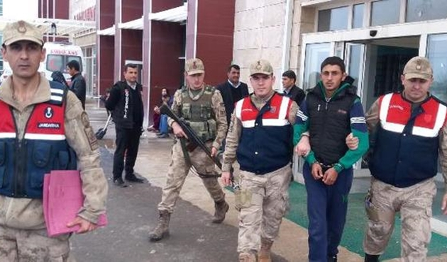 Akçakale'de yakalanan 2 terörist tutuklandı