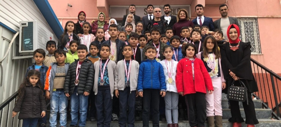 Satranç turnuvasında il birincileri belirlendi