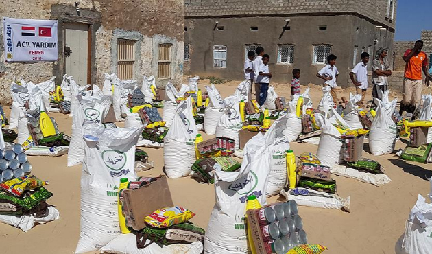Sadakataşı Derneği'nden Yemen'de gıda yardımı!