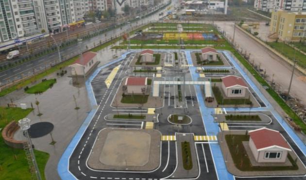 Diyarbakır'da Çocuk Trafik Eğitim Parkı açıldı