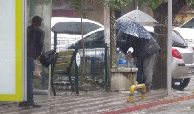 Sağanak yağış Kuzey Ege’de etkili oluyor