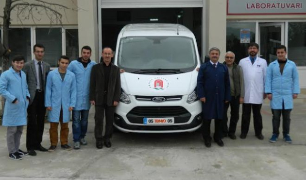 Ford Otosan öğrencilerin eğitimi için araç hibe etti