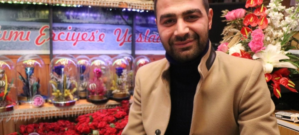 Bu gül 2 sene solmuyor