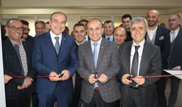 Üniversite-Sektör İşbirliği Merkezi açıldı