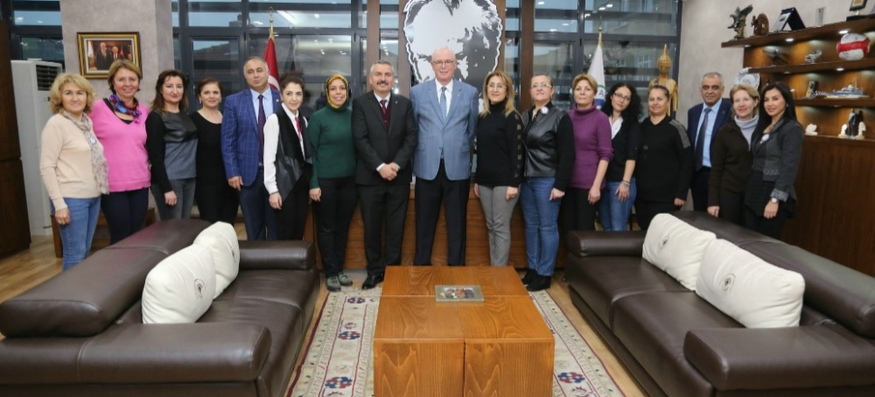 Eskişehir Polatlı Kent Konseyi üyeleri Kazım Kurt’u ziyaret etti
