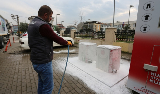 Bursa Gürsu’da yeraltı çöp konteynerleri temizleniyor