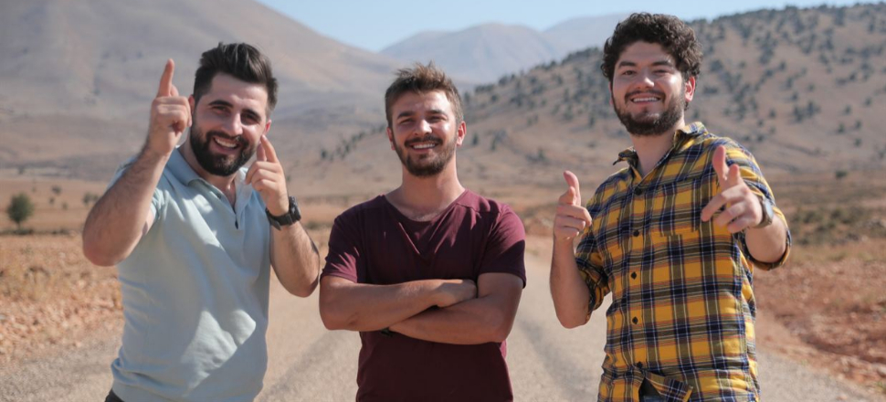Kafalar Karışık filminden büyük başarı!