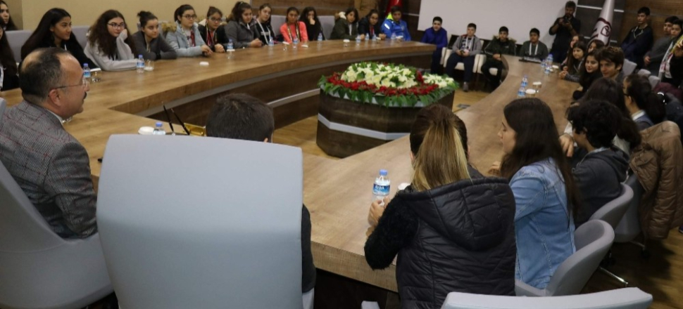 Ankaralı öğrenciler Siirt’e misafir oldu