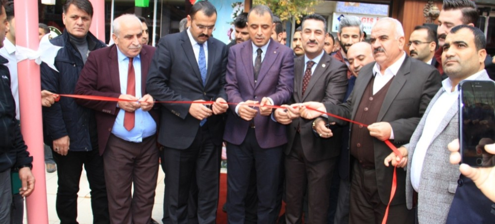 Başkan Yüksel kafe açılışına katıldı