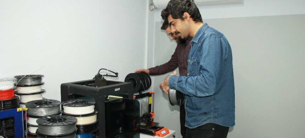 Yalovalı mühendisler dünyaya kafa tutuyor