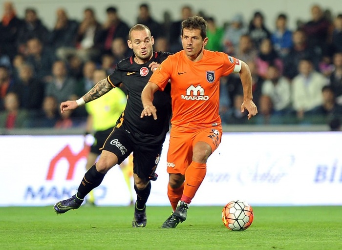 F.Bahçe'den transferde son dakika Emre bombası!