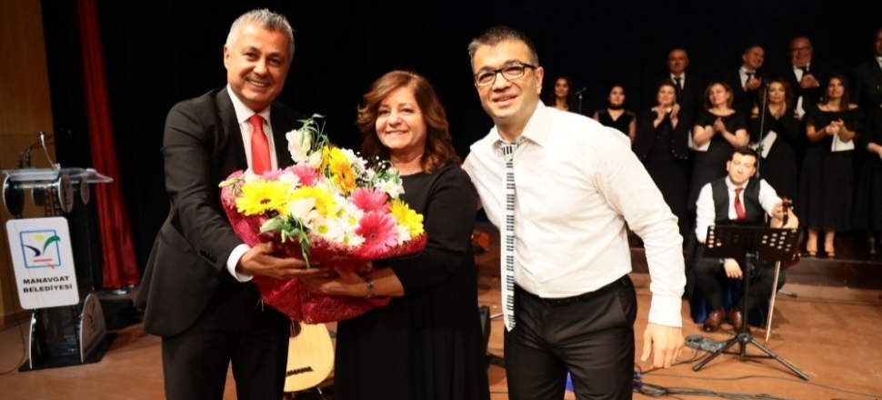 Manavgat Belediyesi TSM Korosu’ndan ‘Gönül Şarkıları’