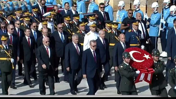 Zafer Bayramı kutlu olsun! Anıtkabir'de bir ilk...