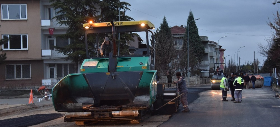 Bilecik Bozüyük’te asfaltlama çalışmaları devam ediyor