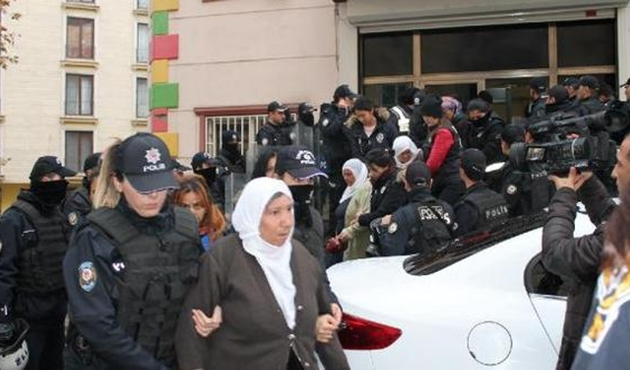 Van'da HDP'ye 'açlık grevi' operasyonu: 14 gözaltı