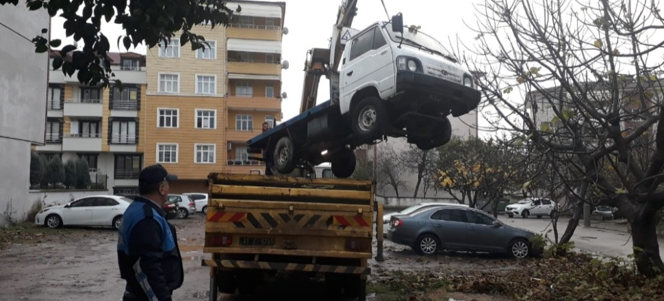 Körfez’de hurda araçlar kaldırılıyor