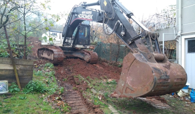 Kartepe’de yol açım çalışmaları sürüyor