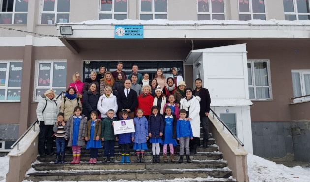 Nilüfer Kadın Korosu ’Bizim köy’de
