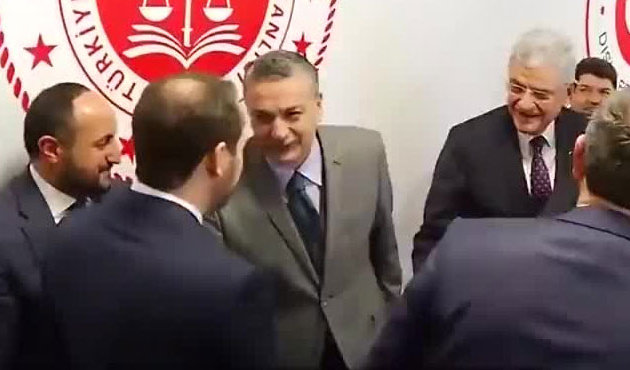 Bakan Berat Albayrak'la Volkan Bozkır'ın ilginç diyaloğu!
