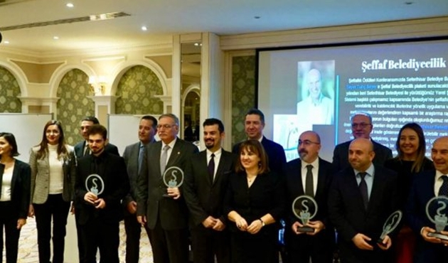 2018 Şeffaflık Ödülü 'Altın' gence