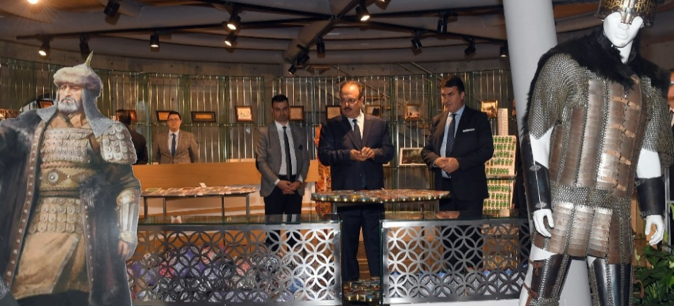 Bursa'da Vali Canbolat’tan Fetih Müzesi’ne ziyaret
