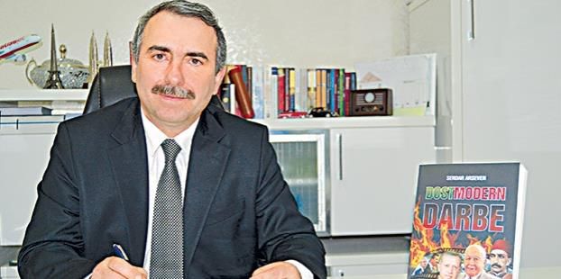 Ünlü köşe yazarı Serdar Arseven Yeni Akit ile yollarını ayırdı