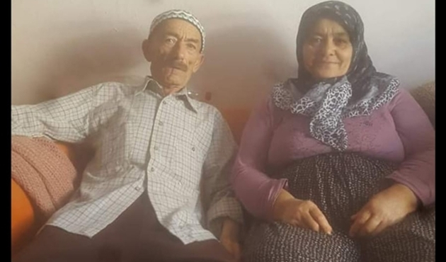 Konya'da banyoda şofbenden zehirlenen çift toprağa verildi