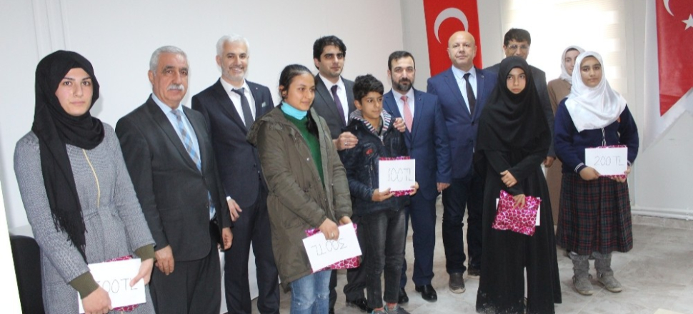 Adıyaman Samsat’ta başarılı öğrenciler ödüllendirildi