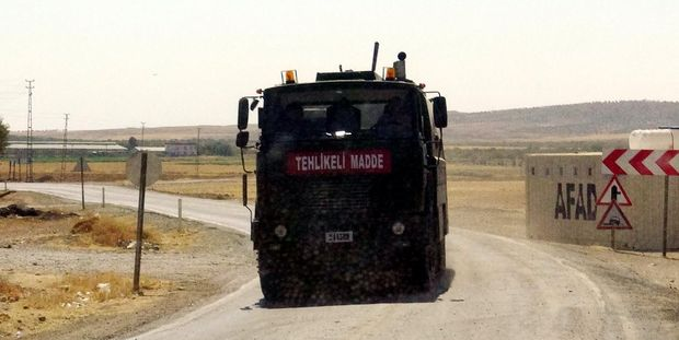 TSK'dan Suriye sınırına takviye