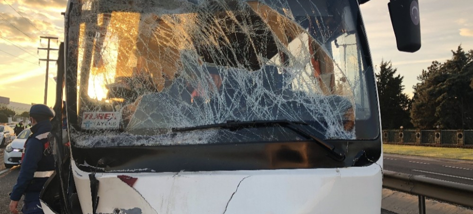 Tekirdağ'da işçi servisleri çarpıştı: 24 yaralı