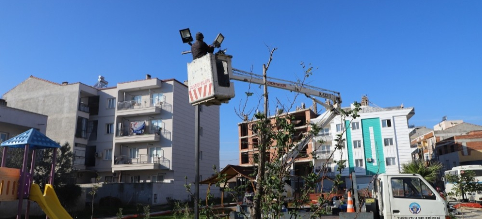 Manisa Turgutlu’da tahribata uğrayan park yenilendi