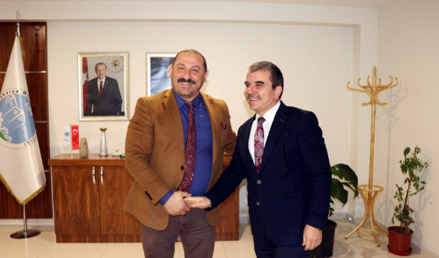 Adapazarı'nda Özüm, müteahhitler ile buluştu