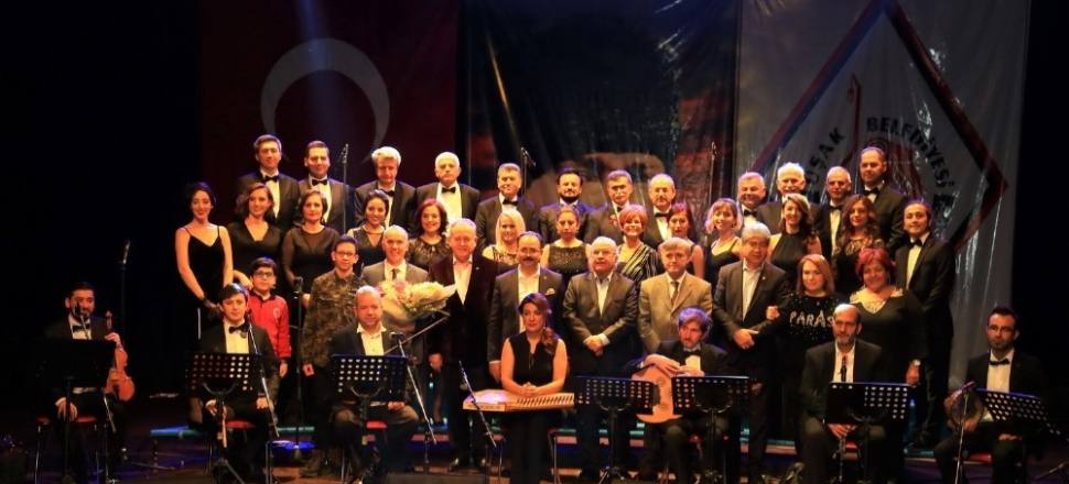 Uşak'ta Başkan Cahan’a Musiki Derneği’nden ödül