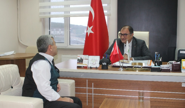 Düzce'de Başhekim Balbay, açık kapıda sorunları dinledi