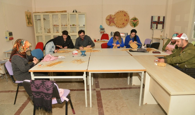 Diyarbakır’da sepet örücülüğü kursu devam ediyor