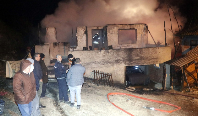 Düzce'de yangın faciası! 3 çocuk yanarak öldü...