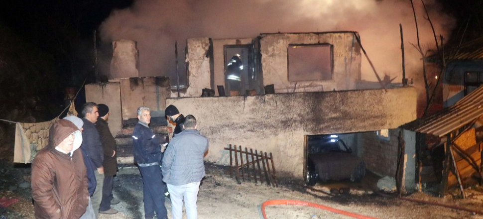 Düzce'de yangın faciası! 3 çocuk yanarak öldü...