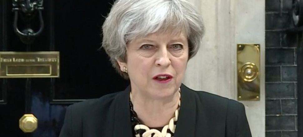 İngiltere başbakanı Theresa May siyaseti bırakıyor